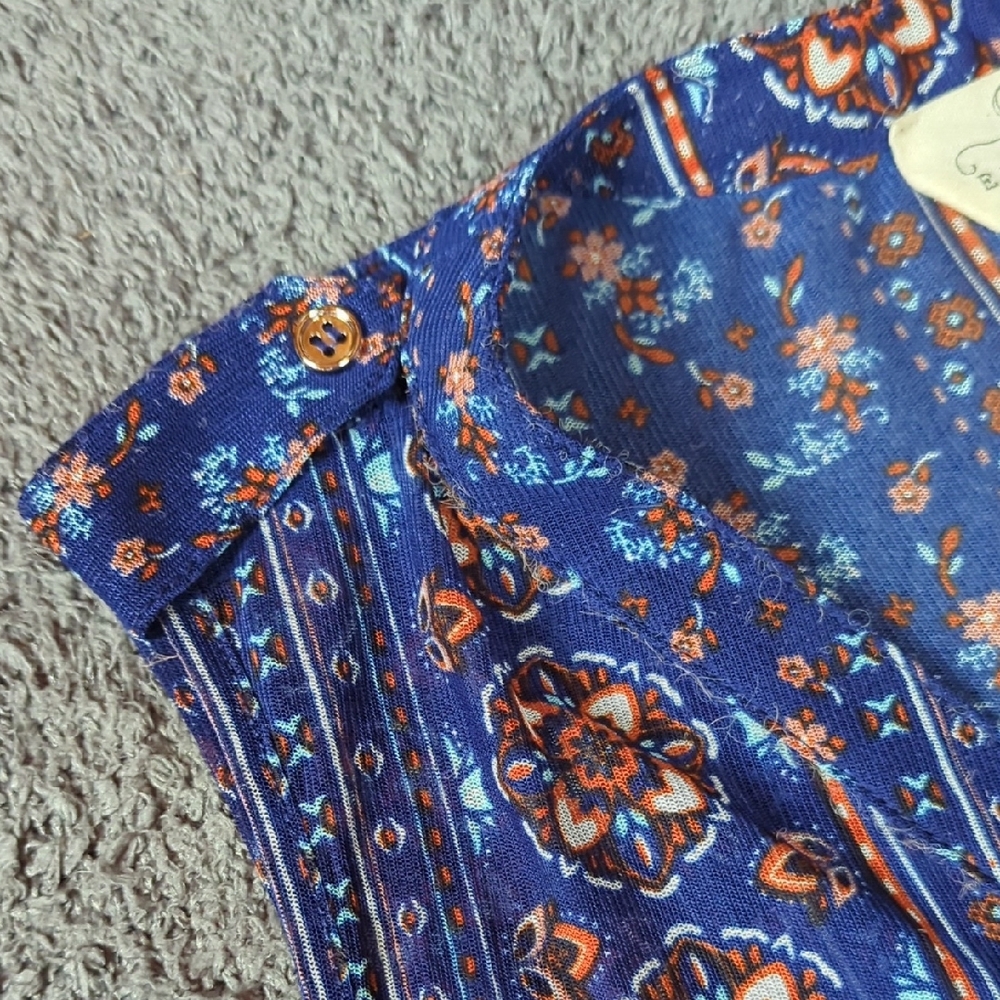 Bohemian Floral Sleeveless Blue Stretch Top - Picture 3 of 16